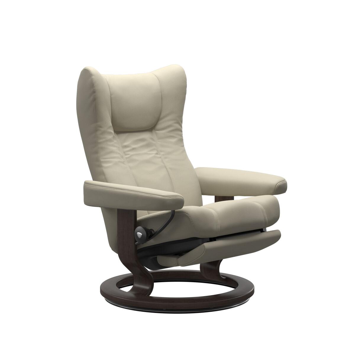 585dbe359da0d27e26579506859fe816 Stressless® Wing (M) Classic Base Recliner with Power - Image 1