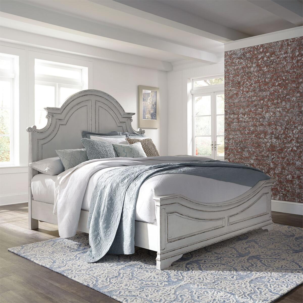 Magnolia Manor King Panel Bed Magnolia Manor King Panel Bed - Image 1