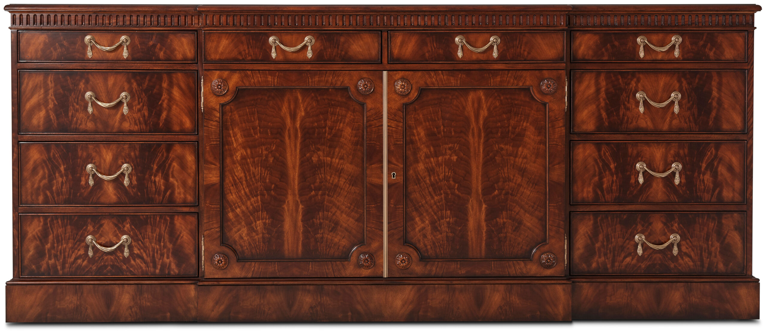 Althorp Living History – The Sunderland Adaptation Sideboard 018b3b769596b8b0bb3f147ea1d0c780 Scaled